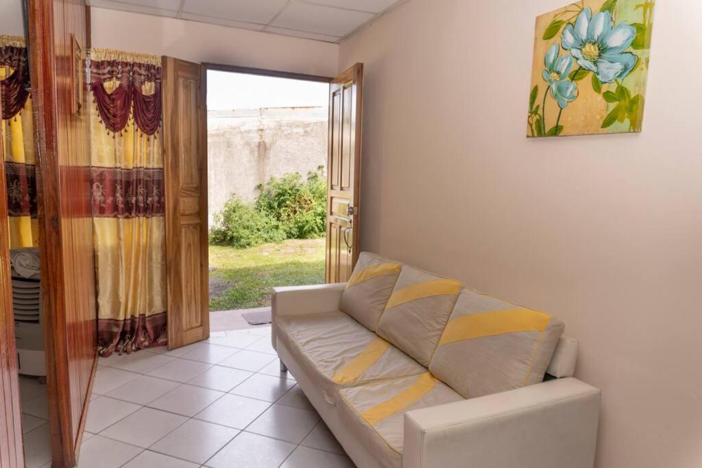 Apartamento Daly 3 Guápiles Dış mekan fotoğraf