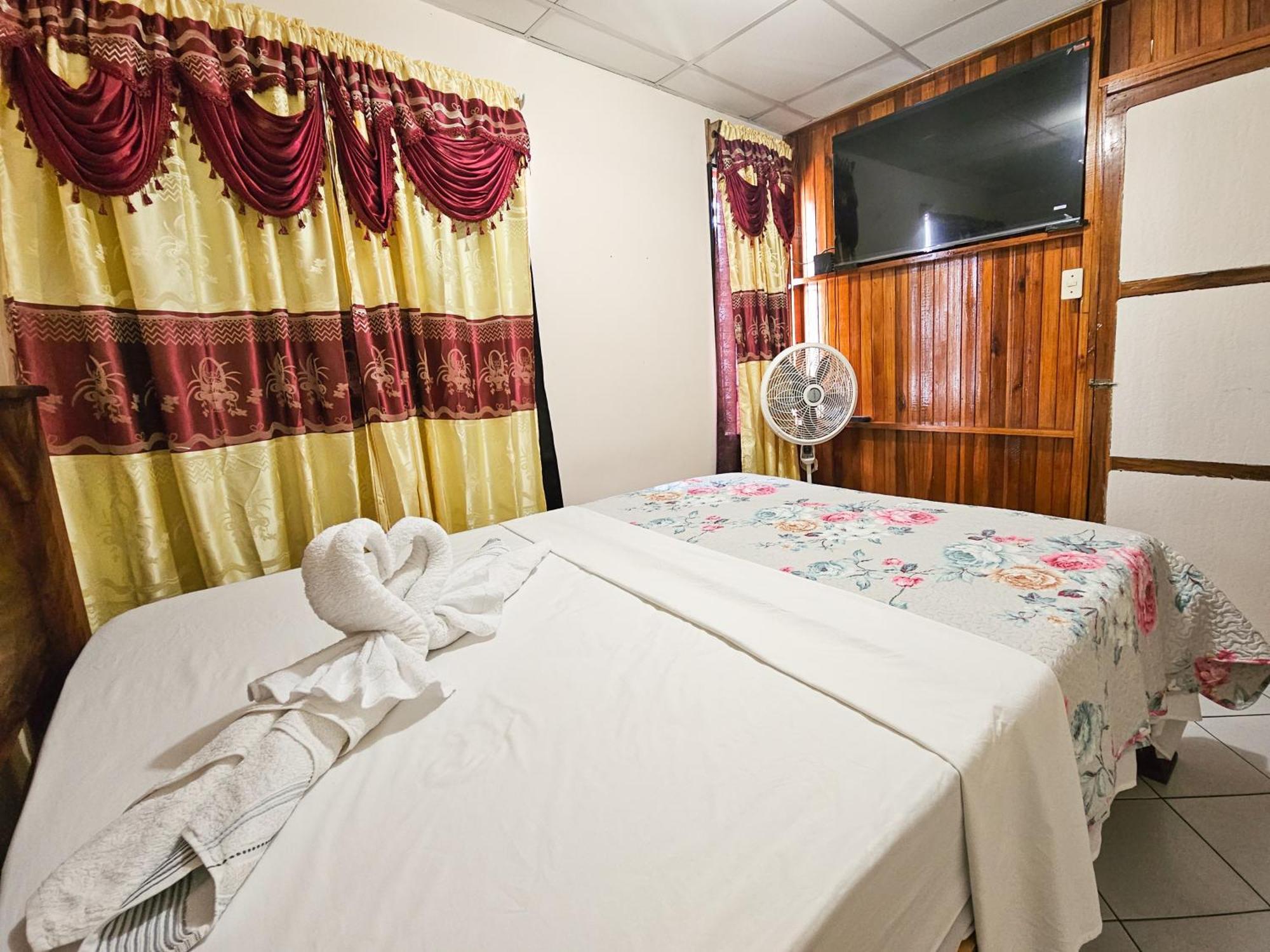 Apartamento Daly 3 Guápiles Dış mekan fotoğraf